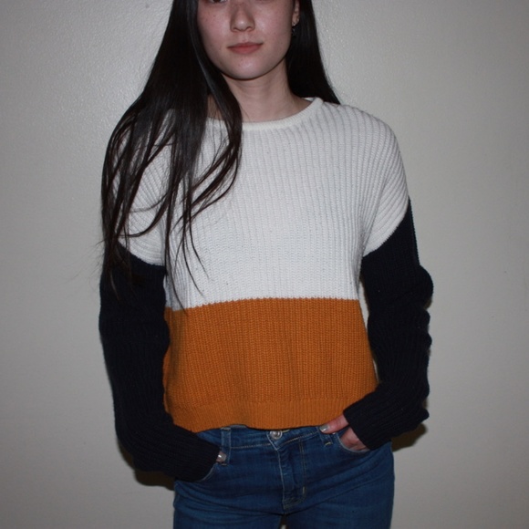 Sweater - Picture 2 of 2